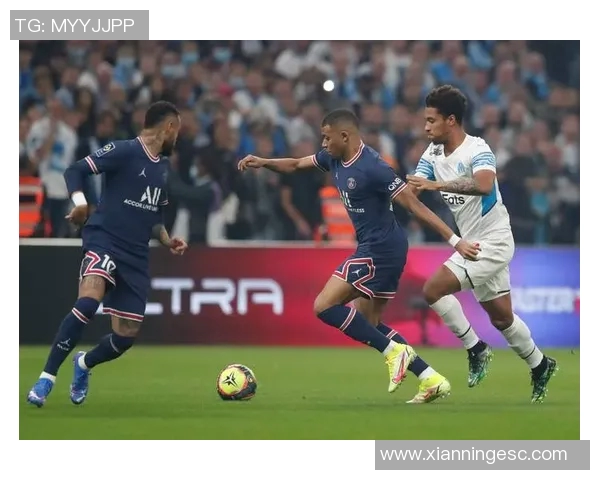 巴黎圣曼对阵球队队员的精彩对决与战术分析