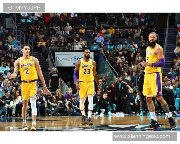 2019年湖人队与黄蜂队精彩对决回顾及赛季分析 2019年湖人队与黄蜂队精彩对决回顾及赛季分析