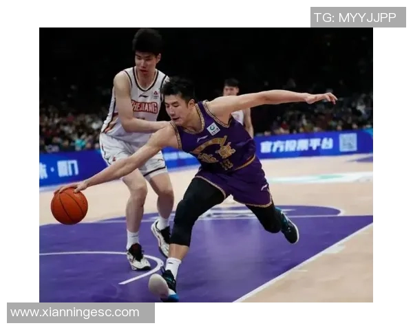 城南俱乐部与全本现代的精彩对决引发球迷热议与期待
